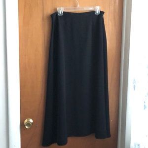 Long black side zip flowy skirt size 12